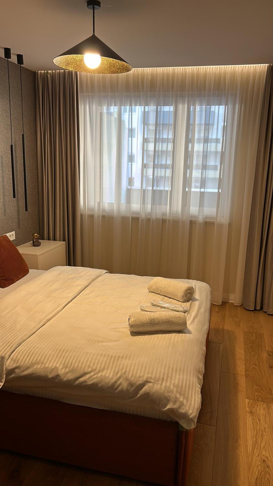 B-Holiday Luxury Apartments Urban Plaza Braszów Zewnętrze zdjęcie