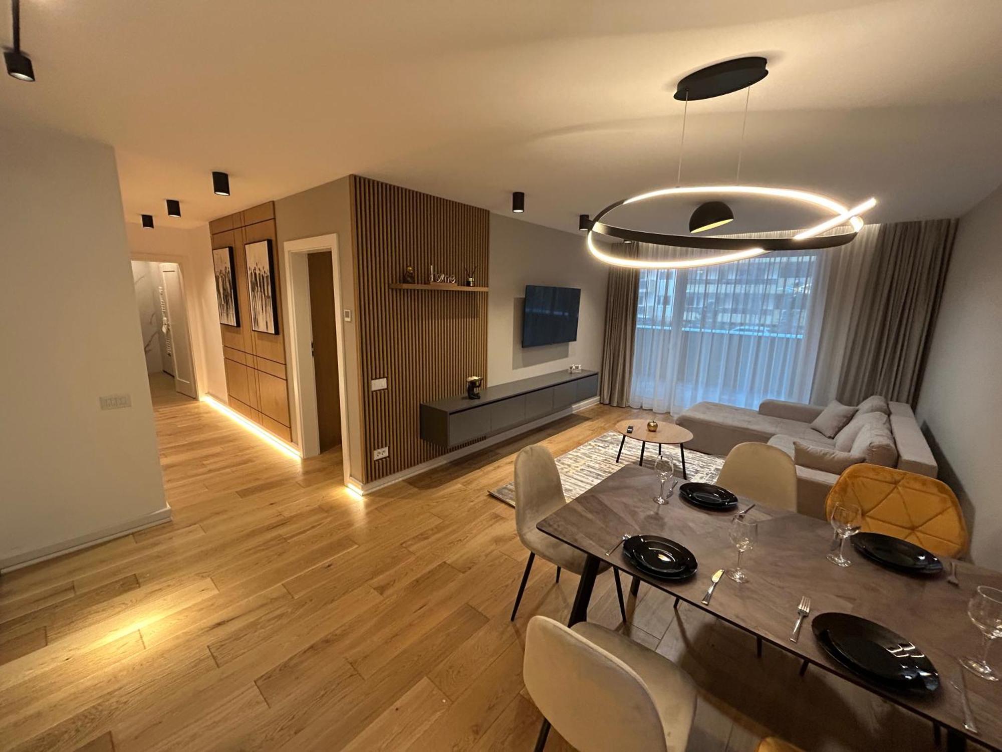 B-Holiday Luxury Apartments Urban Plaza Braszów Zewnętrze zdjęcie