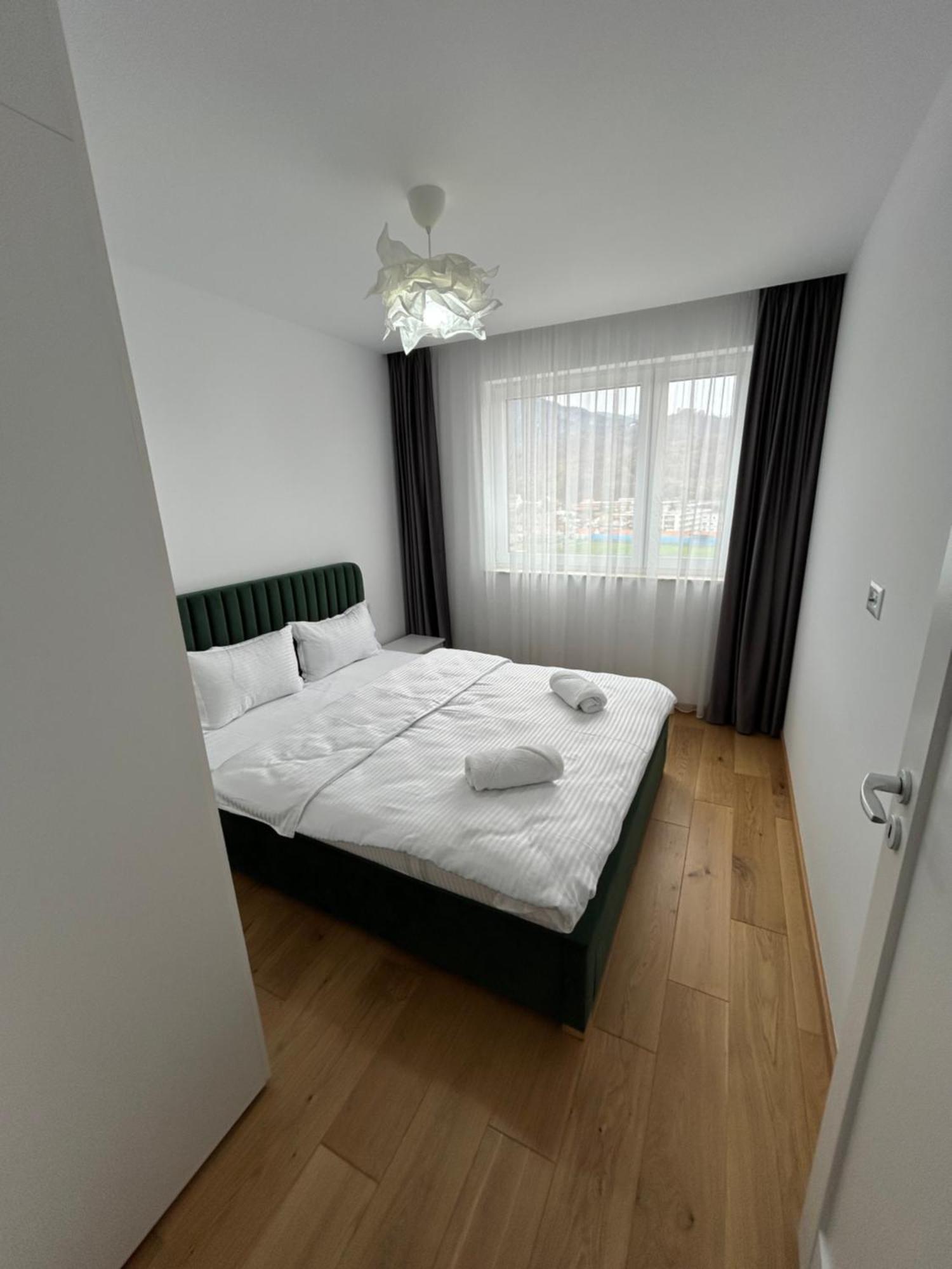 B-Holiday Luxury Apartments Urban Plaza Braszów Zewnętrze zdjęcie